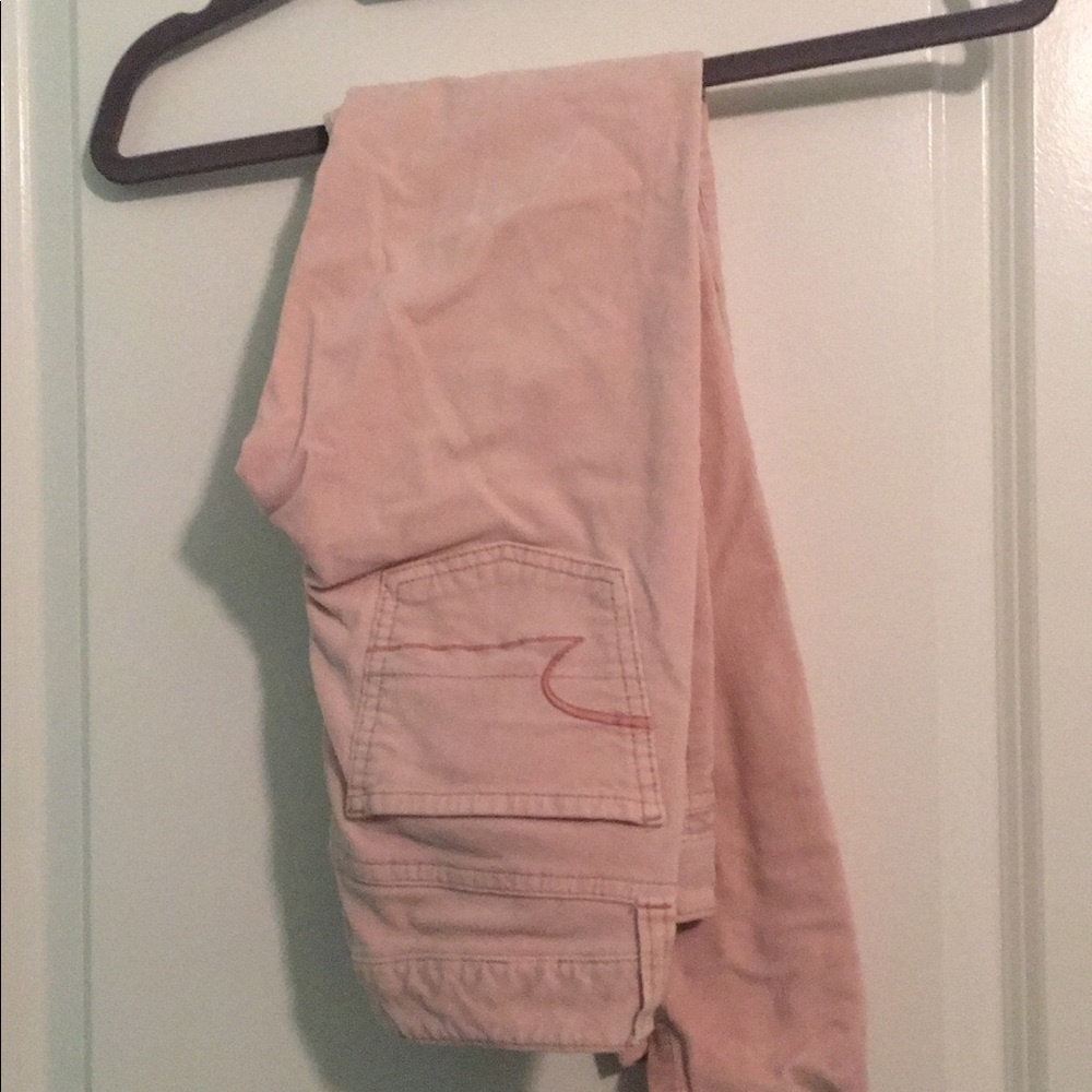 PINK CORDUROY AMERICAN EAGLE PANTS!
